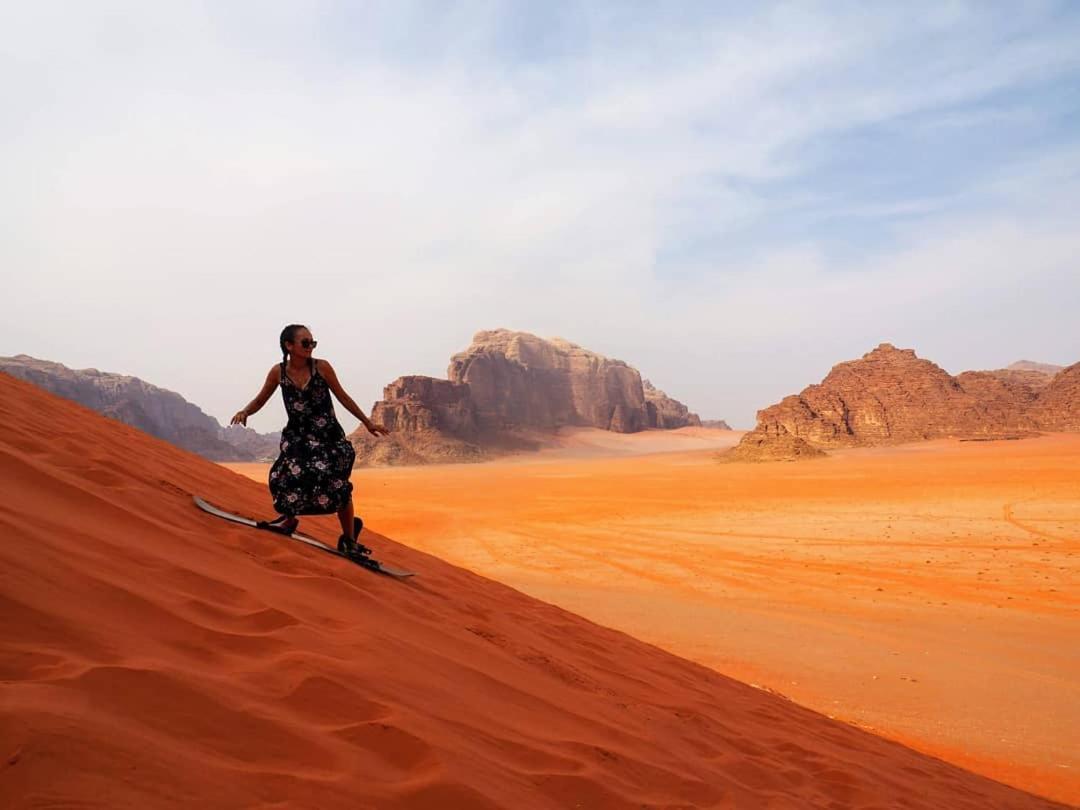 Bed and Breakfast Moon City Camp Wadi Rum Exterior foto